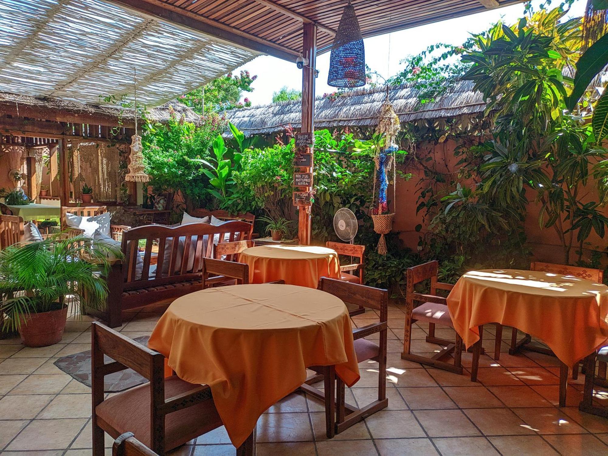 Hotel Le Nouvel Eden Toliara Exterior foto