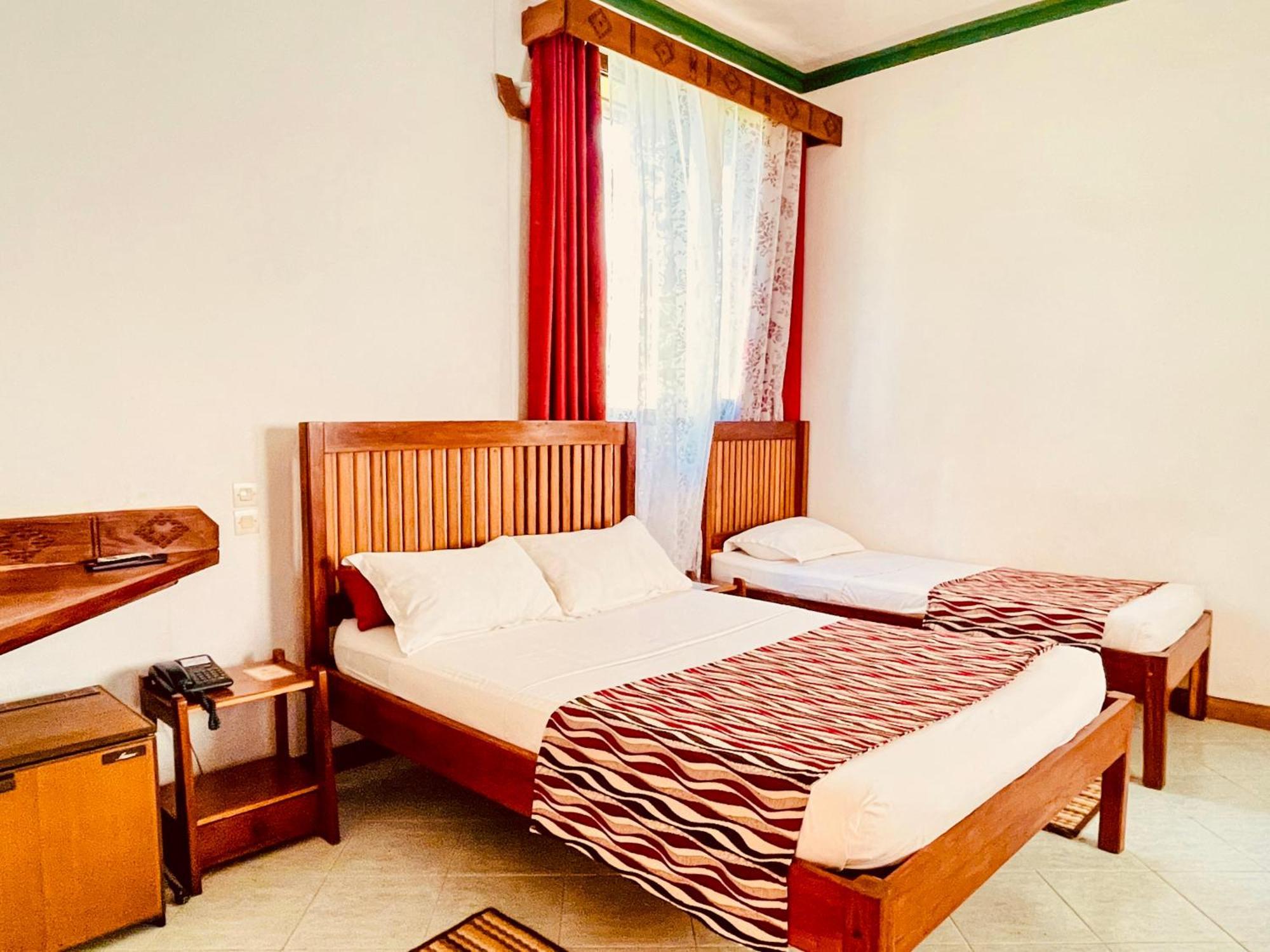 Hotel Le Nouvel Eden Toliara Exterior foto